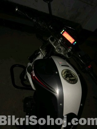 Yamaha fzs V2